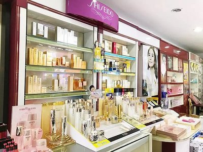 “危機”中暗藏生機,黃石化妝品店在如何“自救”